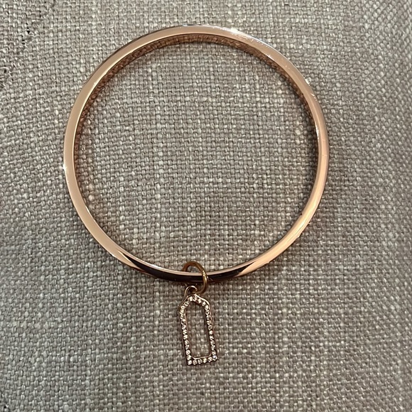 Rose gold bangle - Picture 2 of 2